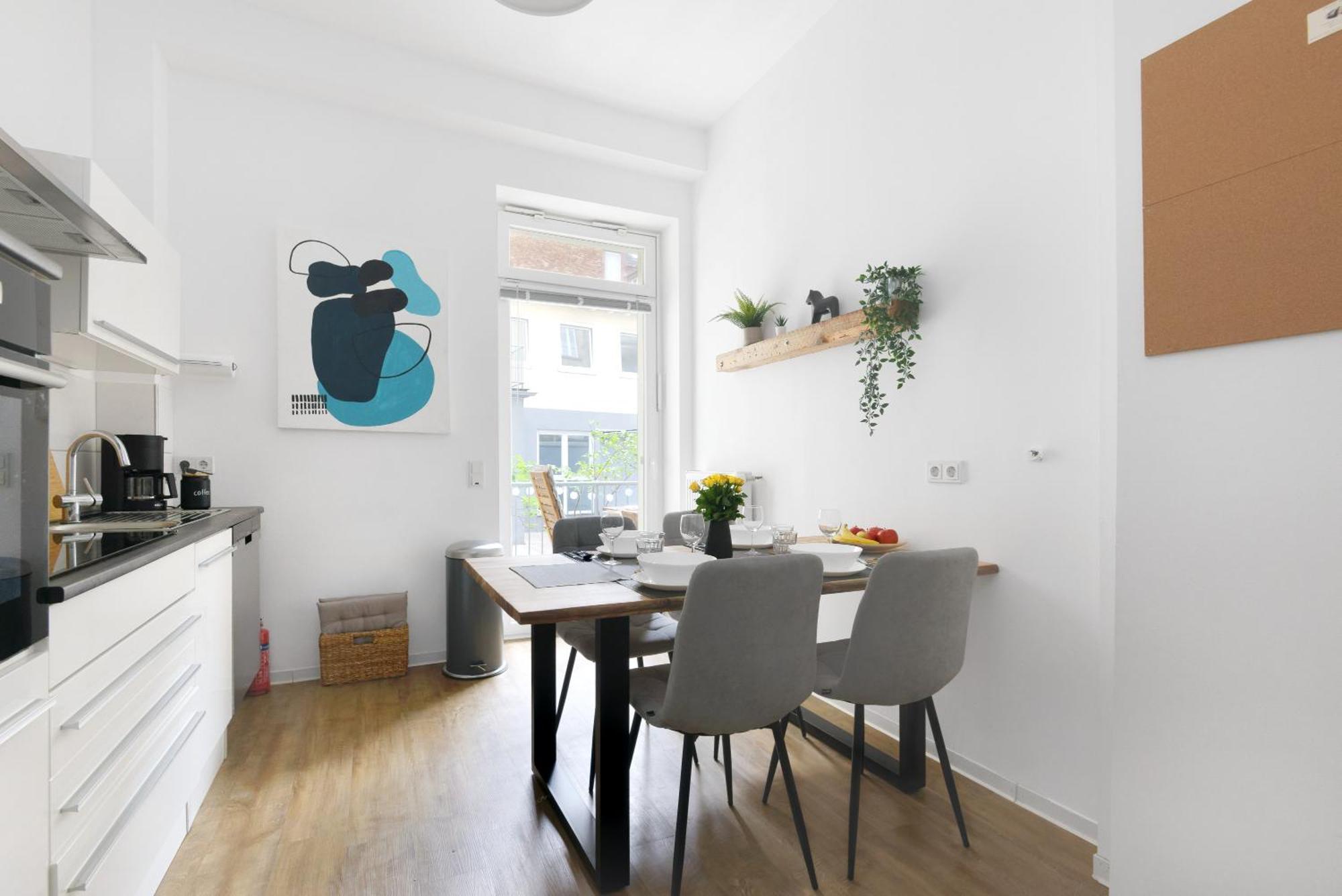 Apartment Casa Di Nero Komfort Mit Innenstadtlage Und Balkon Wiesbaden